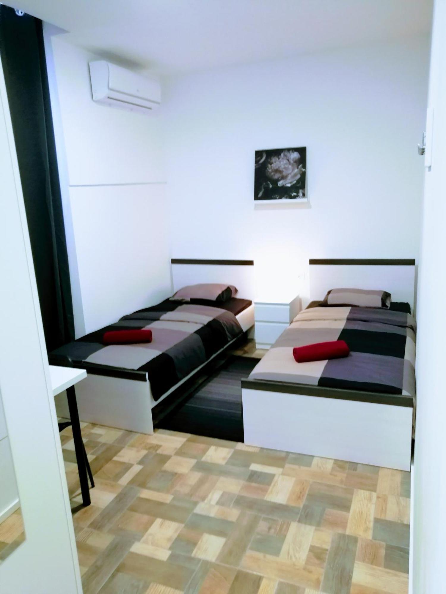 Pula Center - Studio Apartments Ngoại thất bức ảnh
